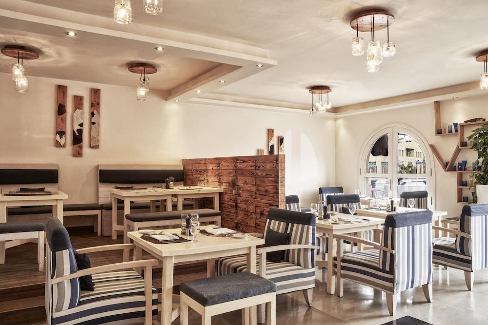 Turtle'S Inn Hotel Хургада Екстериор снимка