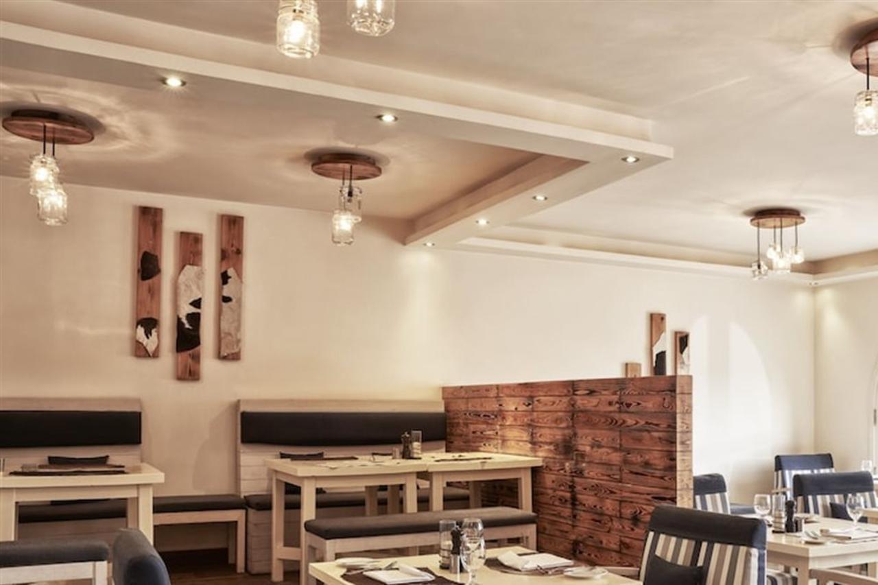 Turtle'S Inn Hotel Хургада Екстериор снимка