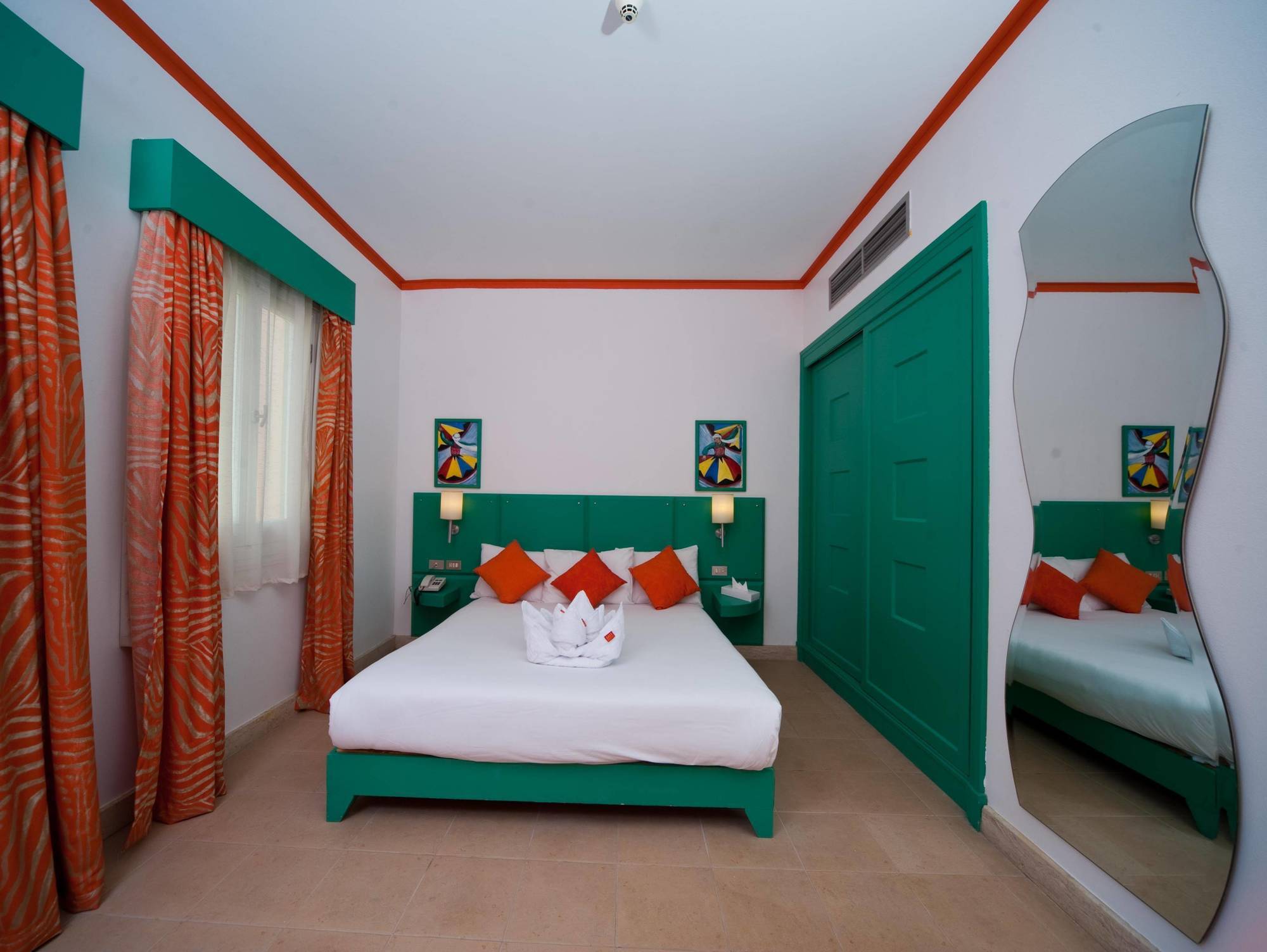 Turtle'S Inn Hotel Хургада Екстериор снимка