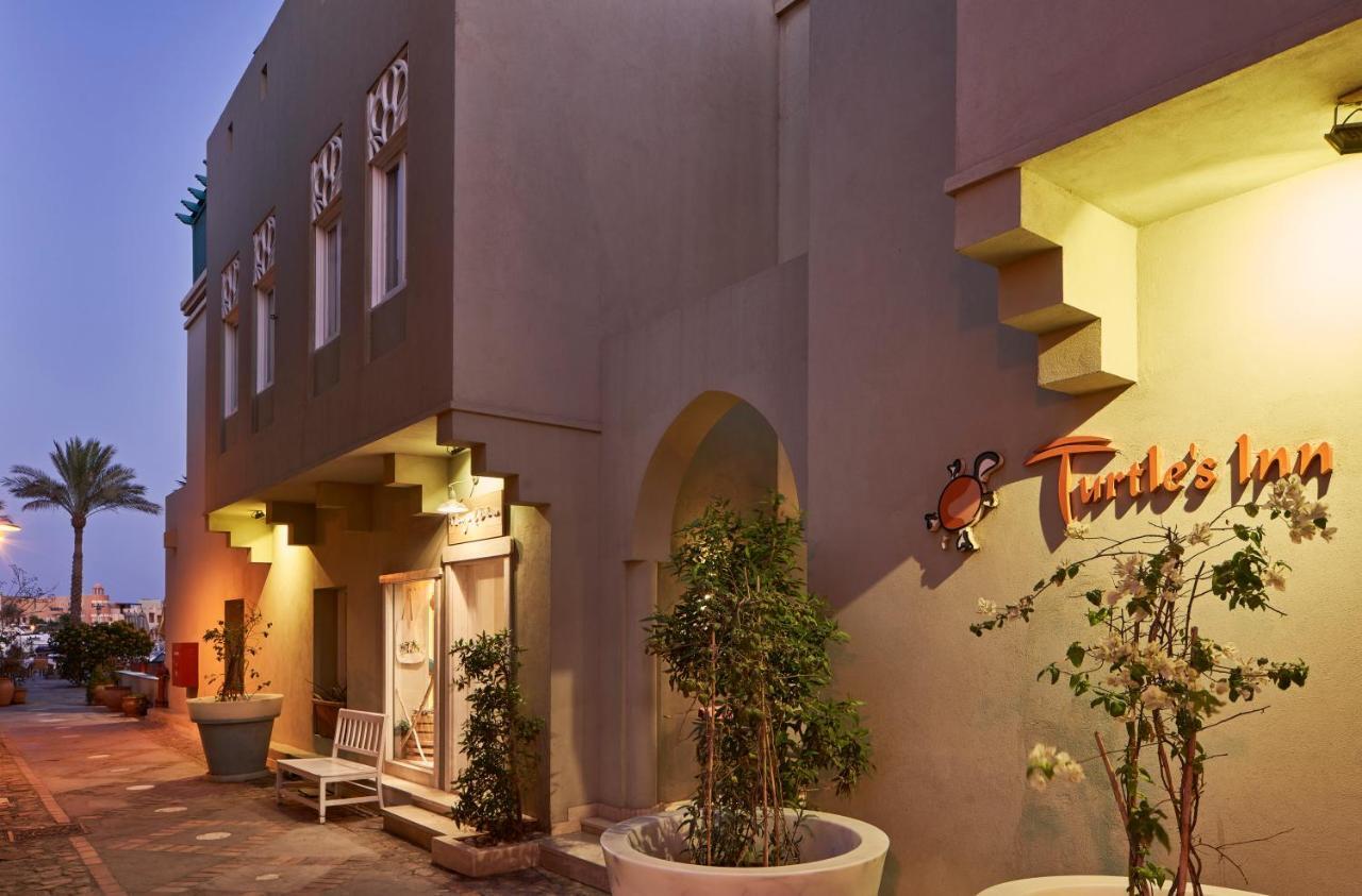 Turtle'S Inn Hotel Хургада Екстериор снимка